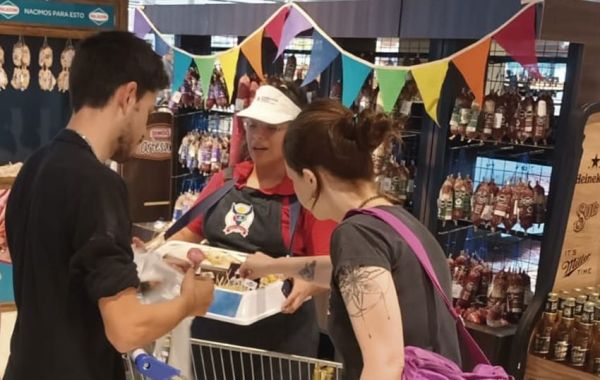 La Coope festejó el 30 aniversario de su primer hipermercado