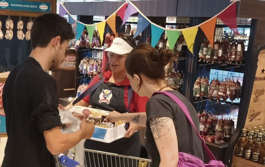 La Coope festejó el 30 aniversario de su primer hipermercado