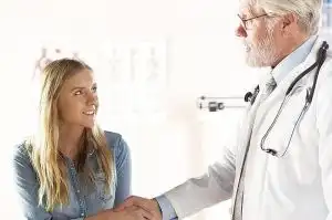 Cuál es la edad aconsejable para dejar de ir al pediatra