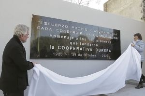 Quedó inaugurada la remodelación de la Plaza de las Cooperativas
