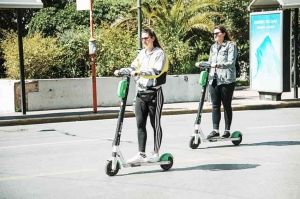 Monopatín eléctrico: ¿una solución o un problema?