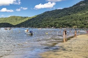 Abraao: puerta de entrada a la Ilha Grande